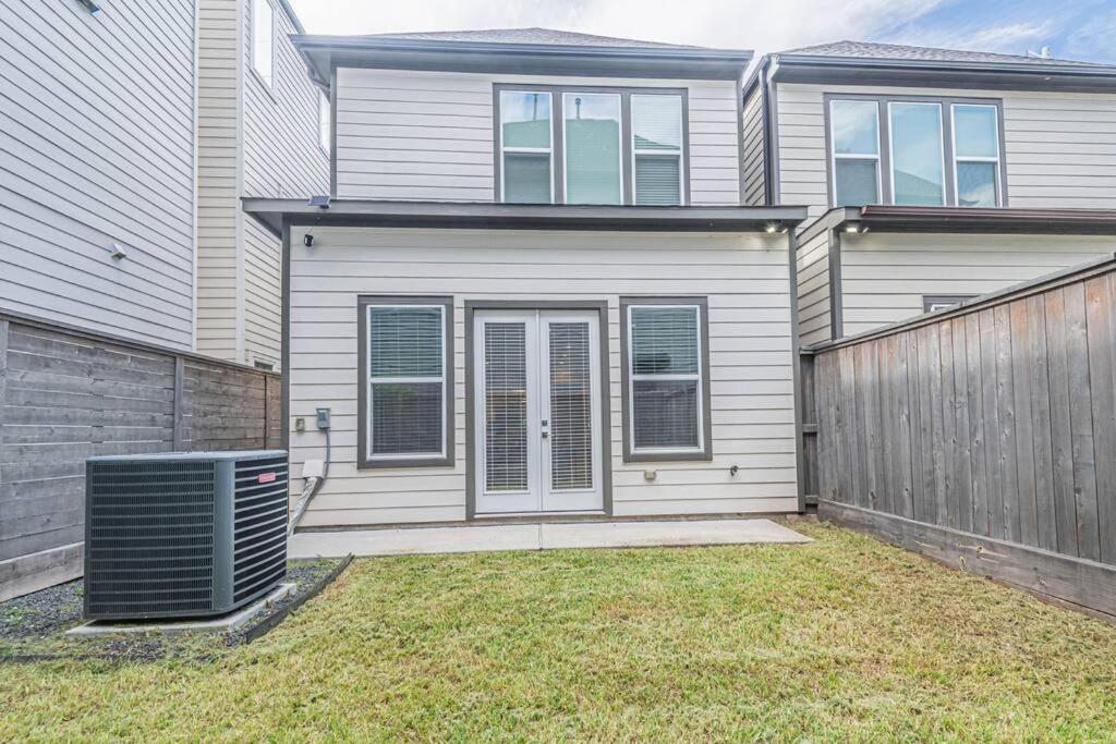Charming 3-Bedroom Luxury Home Near Downtown, Nrg, Galleria & Medical Center Houston Exterior photo