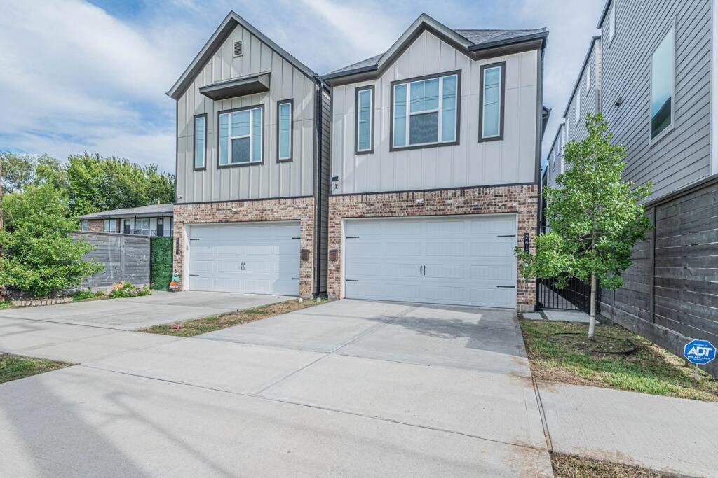 Charming 3-Bedroom Luxury Home Near Downtown, Nrg, Galleria & Medical Center Houston Exterior photo